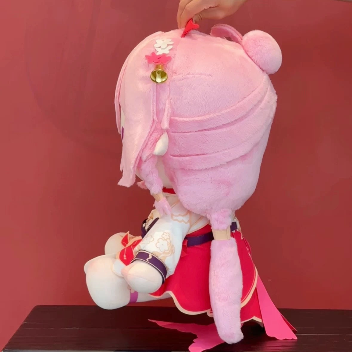 スマイルハウス 崩壊3rd ぬいぐるみ エリシア ピーチスプリング 見つめる目 ぬいぐるみ 40CM